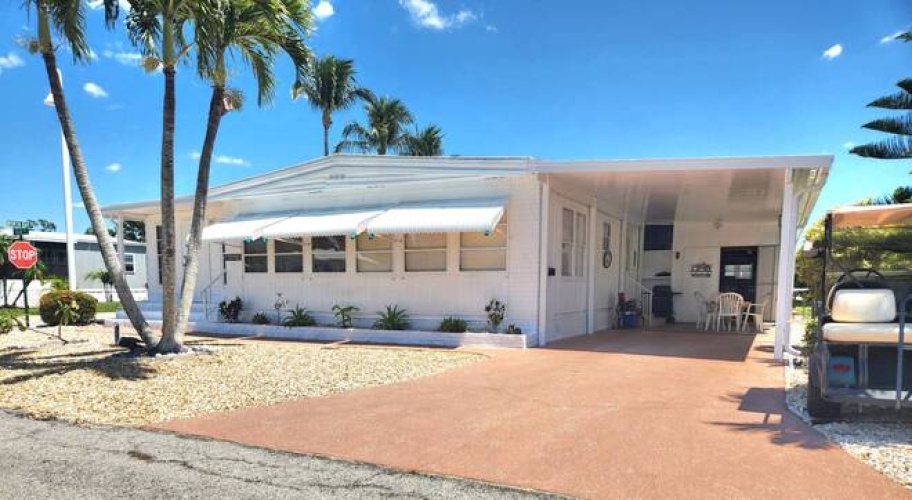 14 Falla Ct., Ft Myers, Florida 33912, 2 Bedrooms Bedrooms, 9 Rooms Rooms,2 BathroomsBathrooms,Mobile/manufactured,For Sale,Falla Ct.,11470985