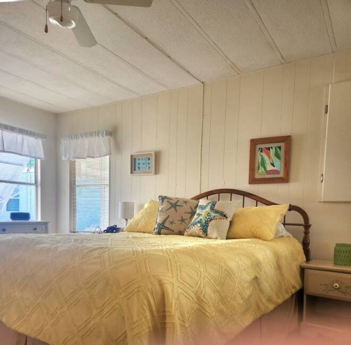 14 Falla Ct., Ft Myers, Florida 33912, 2 Bedrooms Bedrooms, 9 Rooms Rooms,2 BathroomsBathrooms,Mobile/manufactured,For Sale,Falla Ct.,11470985