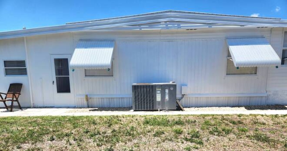 14 Falla Ct., Ft Myers, Florida 33912, 2 Bedrooms Bedrooms, 9 Rooms Rooms,2 BathroomsBathrooms,Mobile/manufactured,For Sale,Falla Ct.,11470985