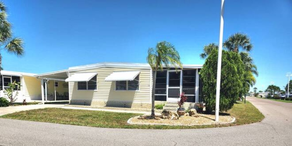 13 Banza, Fort Myers, Florida 33912, 2 Bedrooms Bedrooms, 8 Rooms Rooms,2 BathroomsBathrooms,Mobile/manufactured,For Sale,Banza,11470993