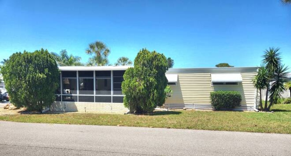 13 Banza, Fort Myers, Florida 33912, 2 Bedrooms Bedrooms, 8 Rooms Rooms,2 BathroomsBathrooms,Mobile/manufactured,For Sale,Banza,11470993