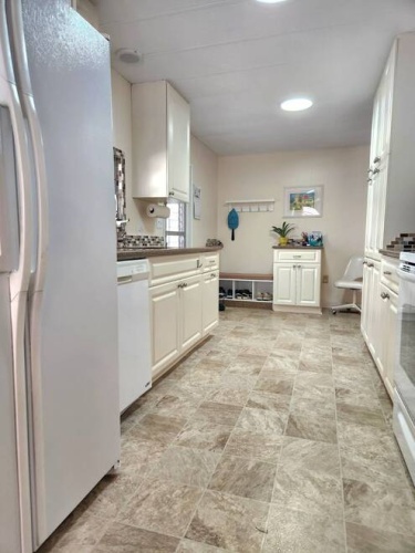 13 Banza, Fort Myers, Florida 33912, 2 Bedrooms Bedrooms, 8 Rooms Rooms,2 BathroomsBathrooms,Mobile/manufactured,For Sale,Banza,11470993