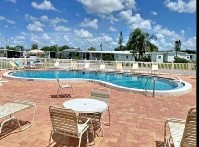 249 2nd St West, Nokomis, Florida 34275, 2 Bedrooms Bedrooms, ,1 BathroomBathrooms,Mobile/manufactured,For Sale,2nd St West,11468468