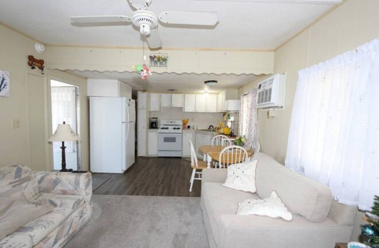 8705 S. Tamiami Tr, Sarasota, Florida 34238, 1 Bedroom Bedrooms, ,1 BathroomBathrooms,Mobile/manufactured,For Sale,S. Tamiami Tr,11438387