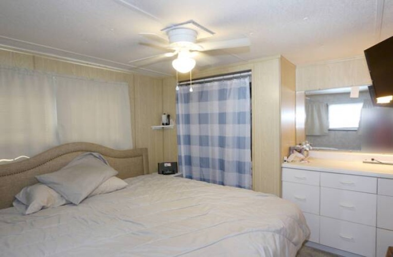 8705 S. Tamiami Tr, Sarasota, Florida 34238, 1 Bedroom Bedrooms, ,1 BathroomBathrooms,Mobile/manufactured,For Sale,S. Tamiami Tr,11438387