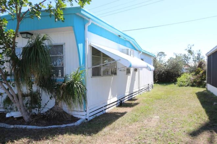 8705 S. Tamiami Tr, Sarasota, Florida 34238, 1 Bedroom Bedrooms, ,1 BathroomBathrooms,Mobile/manufactured,For Sale,S. Tamiami Tr,11438387