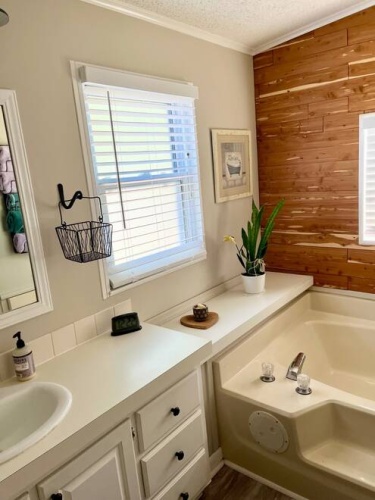 10822 Moss Creek Ct., North Fort Myers, Florida 33903, 2 Bedrooms Bedrooms, ,2 BathroomsBathrooms,Mobile/manufactured,For Sale,Moss Creek Ct.,11460086