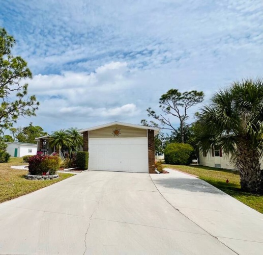 10822 Moss Creek Ct., North Fort Myers, Florida 33903, 2 Bedrooms Bedrooms, ,2 BathroomsBathrooms,Mobile/manufactured,For Sale,Moss Creek Ct.,11460086