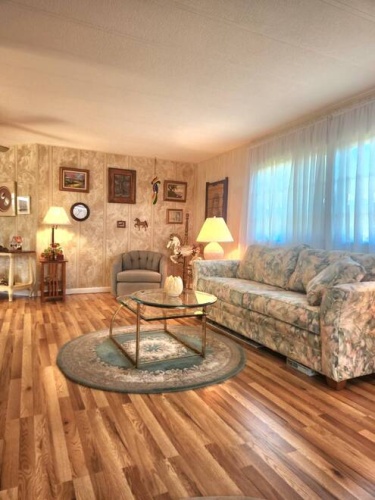 49 Macuro, Fort Myers, Florida 33912, 2 Bedrooms Bedrooms, 7 Rooms Rooms,2 BathroomsBathrooms,Mobile/manufactured,For Sale,Macuro,11471001