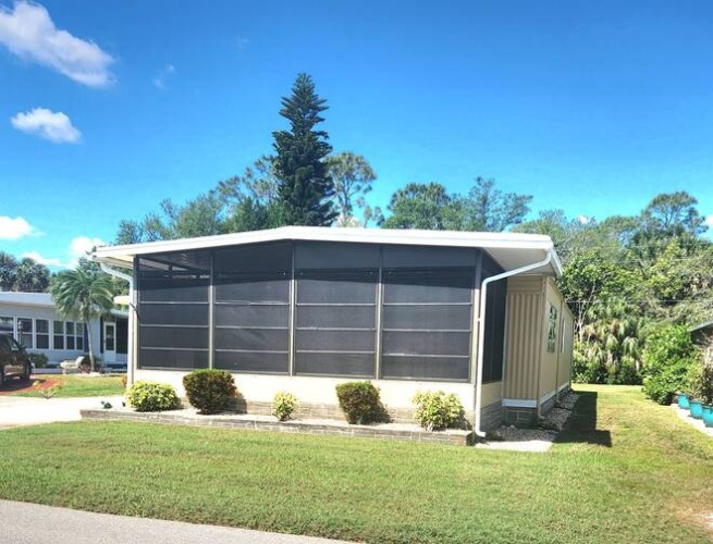 49 Macuro, Fort Myers, Florida 33912, 2 Bedrooms Bedrooms, 7 Rooms Rooms,2 BathroomsBathrooms,Mobile/manufactured,For Sale,Macuro,11471001