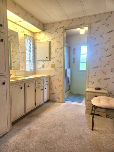 49 Macuro, Fort Myers, Florida 33912, 2 Bedrooms Bedrooms, 7 Rooms Rooms,2 BathroomsBathrooms,Mobile/manufactured,For Sale,Macuro,11471001