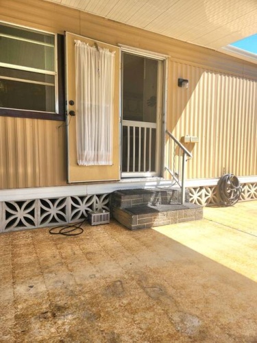 49 Macuro, Fort Myers, Florida 33912, 2 Bedrooms Bedrooms, 7 Rooms Rooms,2 BathroomsBathrooms,Mobile/manufactured,For Sale,Macuro,11471001