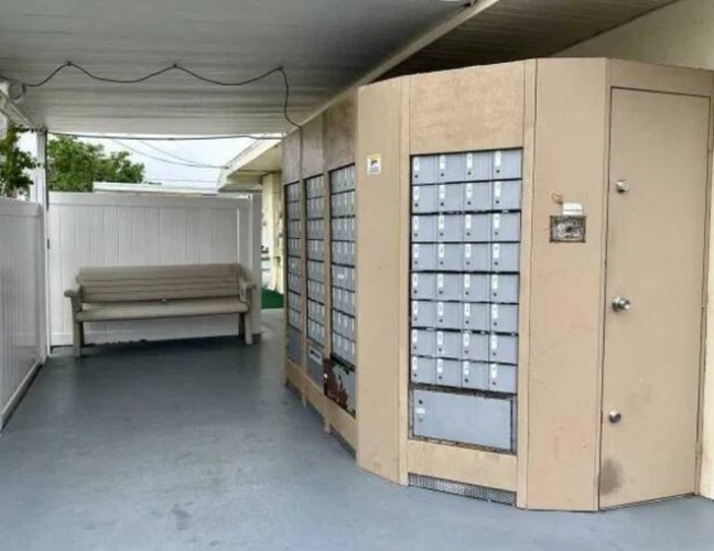 8705 South Tamiami trail., Sarasota, Florida 34238, 1 Bedroom Bedrooms, 5 Rooms Rooms,1 BathroomBathrooms,Mobile/manufactured,For Sale,South Tamiami trail.,11413190