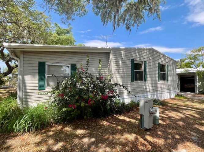 3048 Vine Lane, Sebring, Florida 33870, 2 Bedrooms Bedrooms, ,2 BathroomsBathrooms,Mobile/manufactured,For Sale,Vine Lane,11477085