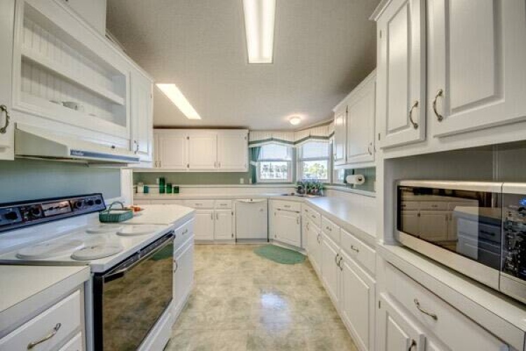 10846 Moss Creek Ct., North Fort Myers, Florida 33903, 2 Bedrooms Bedrooms, ,2 BathroomsBathrooms,Mobile/manufactured,For Sale,Moss Creek Ct.,11459357