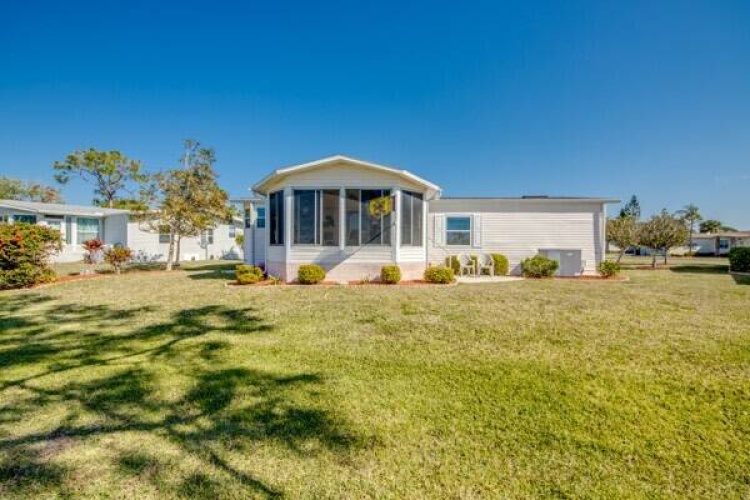 10846 Moss Creek Ct., North Fort Myers, Florida 33903, 2 Bedrooms Bedrooms, ,2 BathroomsBathrooms,Mobile/manufactured,For Sale,Moss Creek Ct.,11459357