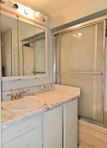 8705 S Tamiami Tr, 1st lot 43, Sarasota, Florida 34238, 1 Bedroom Bedrooms, ,1 BathroomBathrooms,Mobile/manufactured,For Sale,S Tamiami Tr, 1st lot 43,11348134