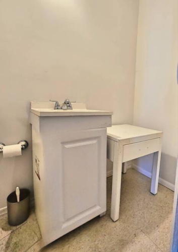 8705 S Tamiami Tr, 1st lot 43, Sarasota, Florida 34238, 1 Bedroom Bedrooms, ,1 BathroomBathrooms,Mobile/manufactured,For Sale,S Tamiami Tr, 1st lot 43,11348134