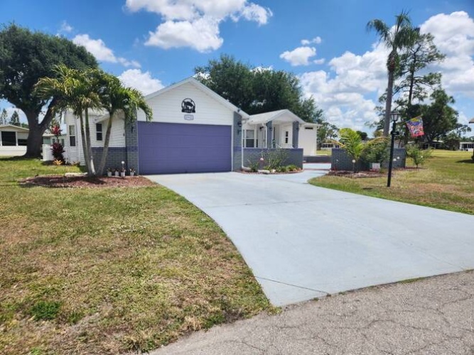 19822 Cypress Woods Ct., North Fort Myers, Florida 33903, 2 Bedrooms Bedrooms, ,2 BathroomsBathrooms,Mobile/manufactured,For Sale,Cypress Woods Ct.,11472680