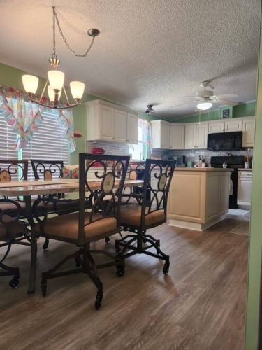 19822 Cypress Woods Ct., North Fort Myers, Florida 33903, 2 Bedrooms Bedrooms, ,2 BathroomsBathrooms,Mobile/manufactured,For Sale,Cypress Woods Ct.,11472680