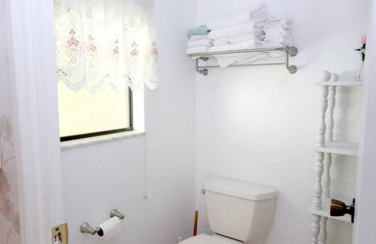 5283 Camelot Dr E, Sarasota, Florida 34233, 2 Bedrooms Bedrooms, ,2 BathroomsBathrooms,Mobile/manufactured,For Sale,Camelot Dr E,11341982