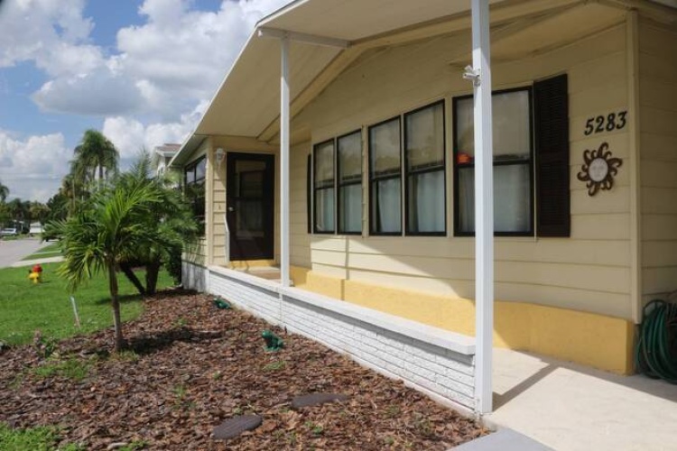5283 Camelot Dr E, Sarasota, Florida 34233, 2 Bedrooms Bedrooms, ,2 BathroomsBathrooms,Mobile/manufactured,For Sale,Camelot Dr E,11341982