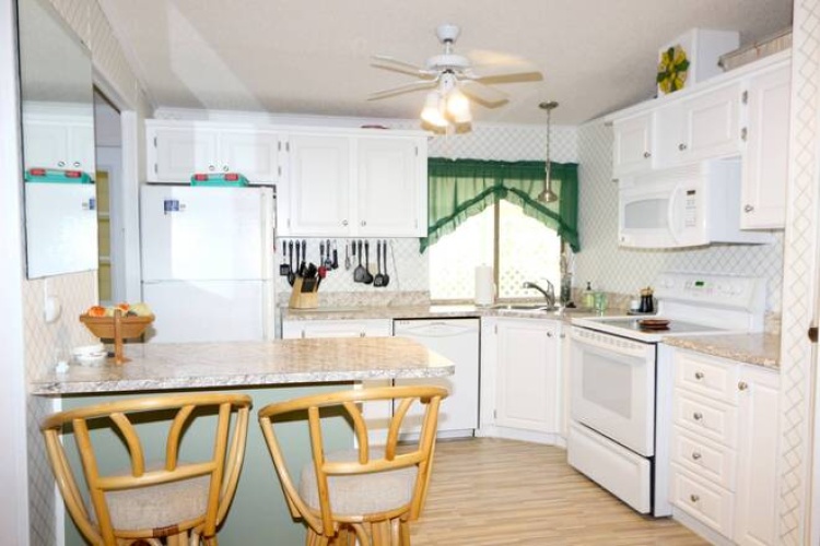 5283 Camelot Dr E, Sarasota, Florida 34233, 2 Bedrooms Bedrooms, ,2 BathroomsBathrooms,Mobile/manufactured,For Sale,Camelot Dr E,11341982