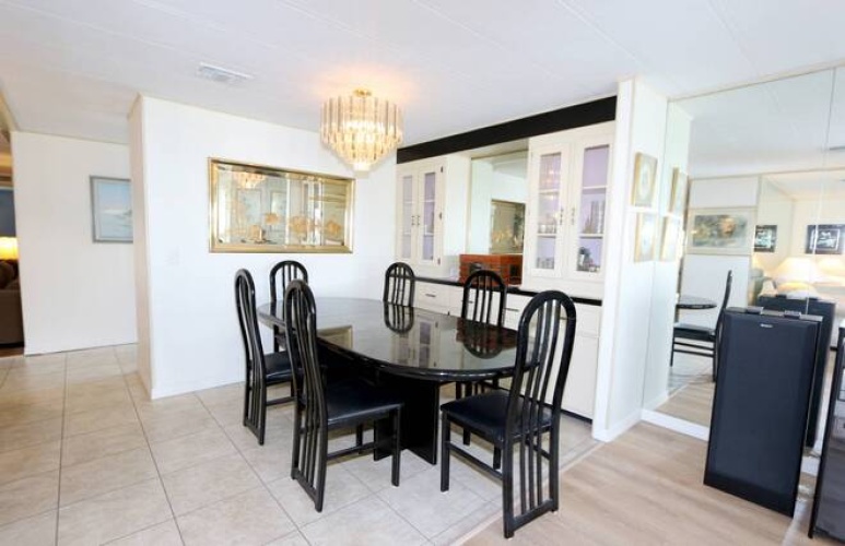 5918 Brigadoon Way, Sarasota, Florida 34233, 2 Bedrooms Bedrooms, ,2 BathroomsBathrooms,Residential,For Sale,Brigadoon Way,11118927