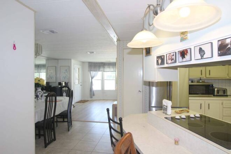 5918 Brigadoon Way, Sarasota, Florida 34233, 2 Bedrooms Bedrooms, ,2 BathroomsBathrooms,Residential,For Sale,Brigadoon Way,11118927