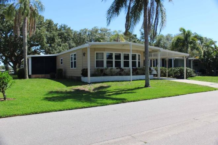 5918 Brigadoon Way, Sarasota, Florida 34233, 2 Bedrooms Bedrooms, ,2 BathroomsBathrooms,Residential,For Sale,Brigadoon Way,11118927