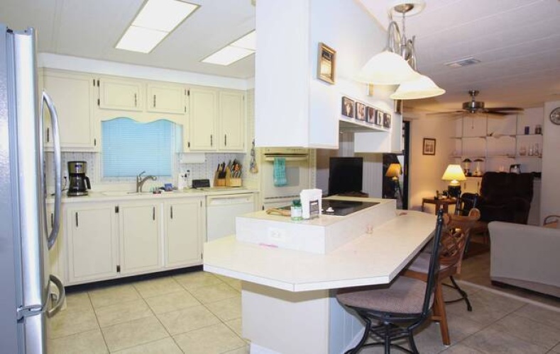 5918 Brigadoon Way, Sarasota, Florida 34233, 2 Bedrooms Bedrooms, ,2 BathroomsBathrooms,Residential,For Sale,Brigadoon Way,11118927