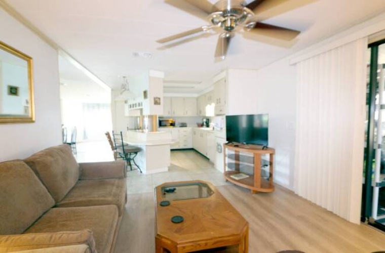 5918 Brigadoon Way, Sarasota, Florida 34233, 2 Bedrooms Bedrooms, ,2 BathroomsBathrooms,Residential,For Sale,Brigadoon Way,11118927