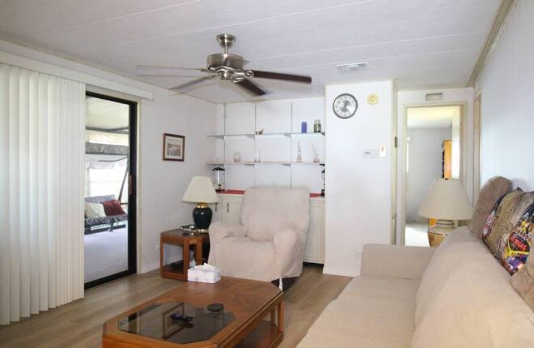 5918 Brigadoon Way, Sarasota, Florida 34233, 2 Bedrooms Bedrooms, ,2 BathroomsBathrooms,Residential,For Sale,Brigadoon Way,11118927