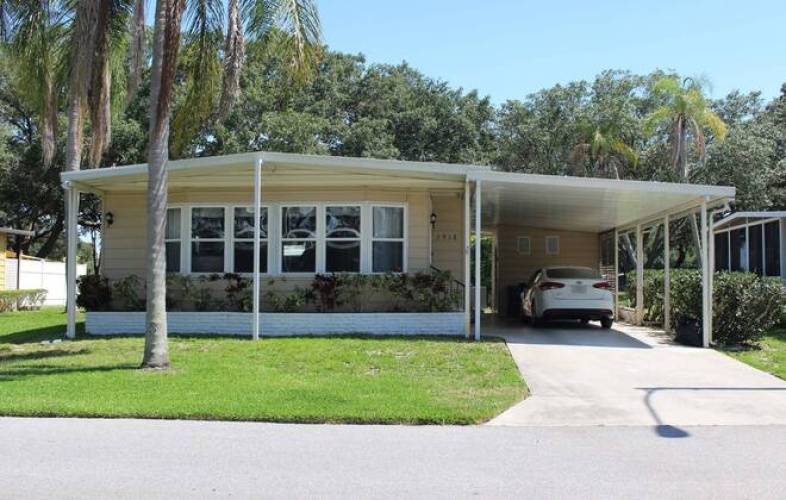5918 Brigadoon Way, Sarasota, Florida 34233, 2 Bedrooms Bedrooms, ,2 BathroomsBathrooms,Residential,For Sale,Brigadoon Way,11118927