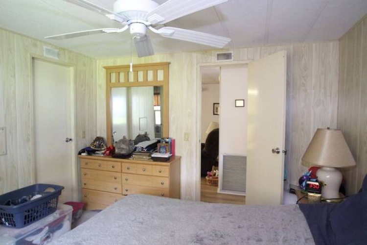 5918 Brigadoon Way, Sarasota, Florida 34233, 2 Bedrooms Bedrooms, ,2 BathroomsBathrooms,Residential,For Sale,Brigadoon Way,11118927