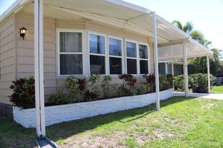 5918 Brigadoon Way, Sarasota, Florida 34233, 2 Bedrooms Bedrooms, ,2 BathroomsBathrooms,Residential,For Sale,Brigadoon Way,11118927