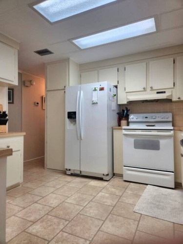 63 Pedro, Fort Myers, Florida 33912, 2 Bedrooms Bedrooms, 8 Rooms Rooms,2 BathroomsBathrooms,Mobile/manufactured,For Sale,Pedro,11471548
