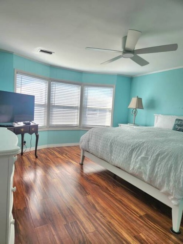 63 Pedro, Fort Myers, Florida 33912, 2 Bedrooms Bedrooms, 8 Rooms Rooms,2 BathroomsBathrooms,Mobile/manufactured,For Sale,Pedro,11471548