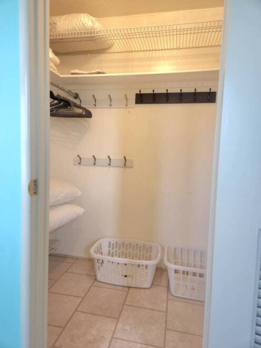 63 Pedro, Fort Myers, Florida 33912, 2 Bedrooms Bedrooms, 8 Rooms Rooms,2 BathroomsBathrooms,Mobile/manufactured,For Sale,Pedro,11471548