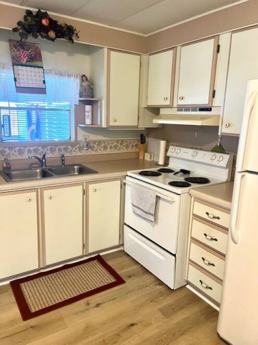 2752 Vine Lane, Sebring, Florida 33870, 2 Bedrooms Bedrooms, ,1 BathroomBathrooms,Mobile/manufactured,For Sale,Vine Lane,11266696