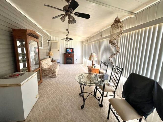 2752 Vine Lane, Sebring, Florida 33870, 2 Bedrooms Bedrooms, ,1 BathroomBathrooms,Mobile/manufactured,For Sale,Vine Lane,11266696