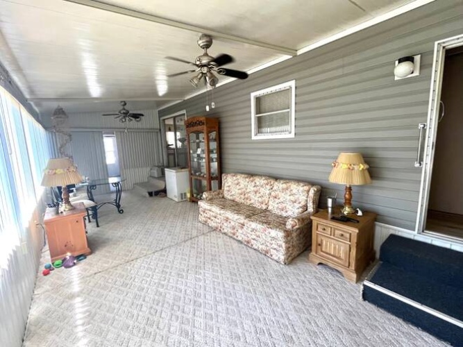 2752 Vine Lane, Sebring, Florida 33870, 2 Bedrooms Bedrooms, ,1 BathroomBathrooms,Mobile/manufactured,For Sale,Vine Lane,11266696