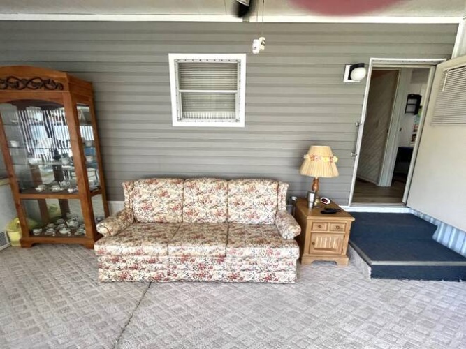 2752 Vine Lane, Sebring, Florida 33870, 2 Bedrooms Bedrooms, ,1 BathroomBathrooms,Mobile/manufactured,For Sale,Vine Lane,11266696