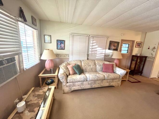 2752 Vine Lane, Sebring, Florida 33870, 2 Bedrooms Bedrooms, ,1 BathroomBathrooms,Mobile/manufactured,For Sale,Vine Lane,11266696