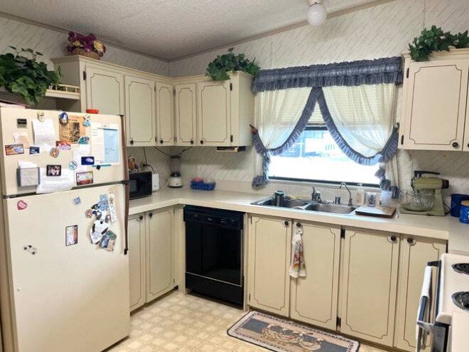 1125 Opal Ave, Sebring, Florida 33870, 2 Bedrooms Bedrooms, ,2 BathroomsBathrooms,Mobile/manufactured,For Sale,Opal Ave,11255680