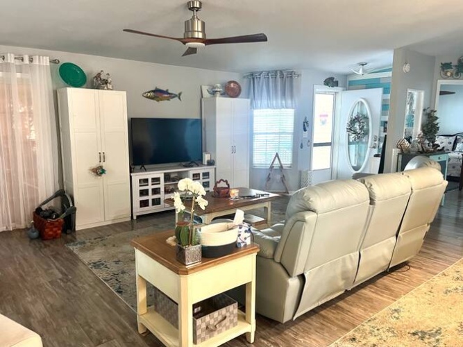 29200 Jones Loop Rd, Punta Gorda, Florida 33950, 2 Bedrooms Bedrooms, ,2 BathroomsBathrooms,Mobile/manufactured,For Sale,Jones Loop Rd,11251574