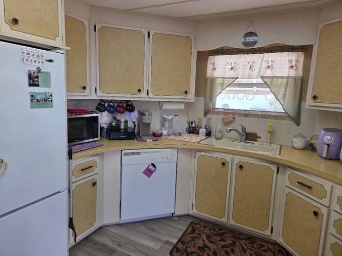 900 Zacapa, venice, Florida 34285, 2 Bedrooms Bedrooms, 6 Rooms Rooms,2 BathroomsBathrooms,Mobile/manufactured,For Sale,Zacapa,11481570