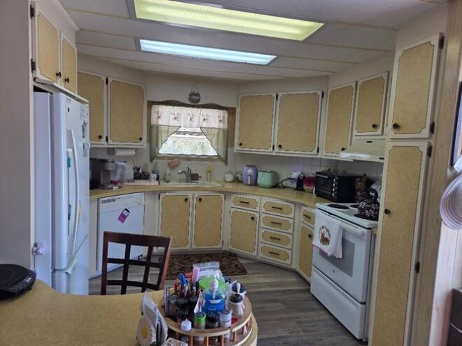 900 Zacapa, venice, Florida 34285, 2 Bedrooms Bedrooms, 6 Rooms Rooms,2 BathroomsBathrooms,Mobile/manufactured,For Sale,Zacapa,11481570
