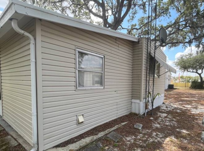 3039 Vine Lane, Sebring, Florida 33870, 2 Bedrooms Bedrooms, ,1 BathroomBathrooms,Mobile/manufactured,For Sale,Vine Lane,11482593