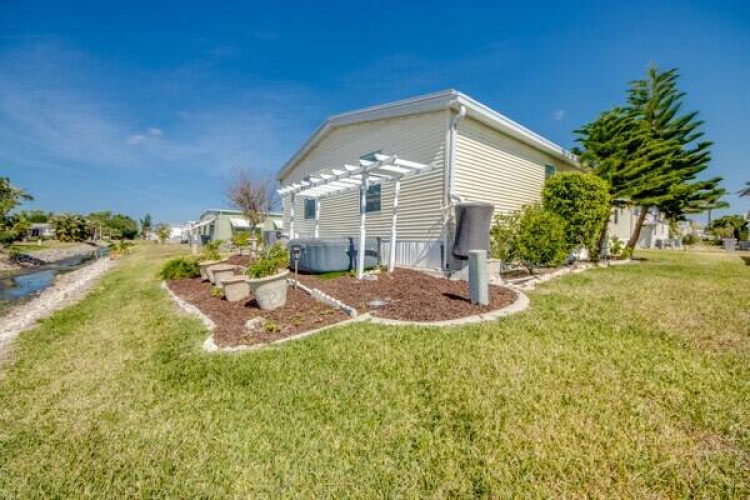 28 Kano, Fort Myers, Florida 33908, 3 Bedrooms Bedrooms, ,2 BathroomsBathrooms,Mobile/manufactured,For Sale,Kano,11485885